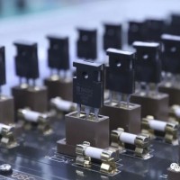 圖騰柱無(wú)橋PFC中混合碳化硅分立器件Hybrid IGBT